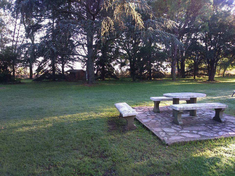 Estancia Loma Pampa Hotel Azul Luaran gambar